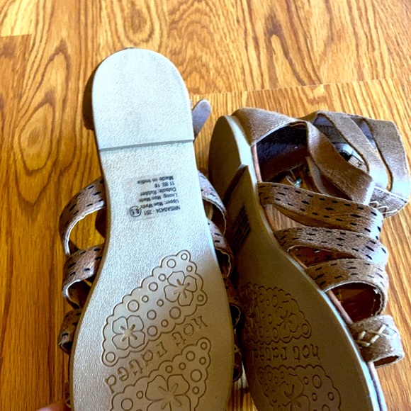 Brand new gladiator style sandles - Picture 2 of 2
